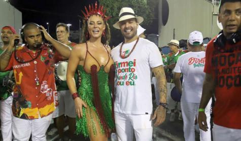 © AGNews, Beatriz Damy Paolla Oliveira desfila em clima de romance com Diogo Nogueira em ensaio de Carnaval. Fotos